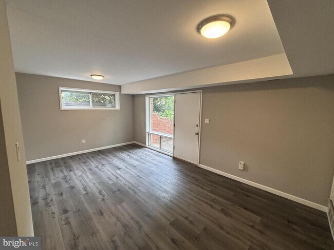 Building Photo - 10025 Fair Wds Dr