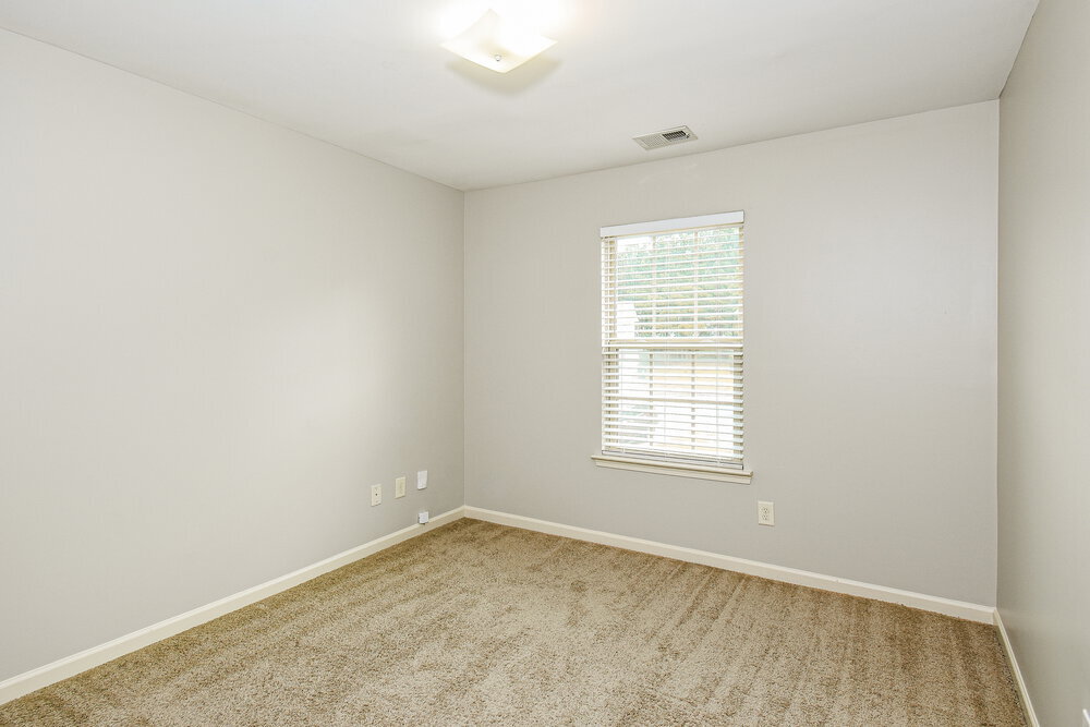 Building Photo - 338 Camellia Way