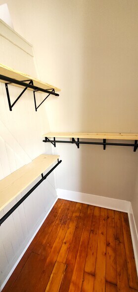 Building Photo - 1114 Columbia St