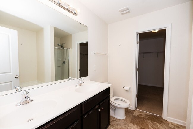 Building Photo - Beautifully 4-bedroom, 2.5-bathroom spacious 2-story home in the Reedy Fork Ranch in Greensboro