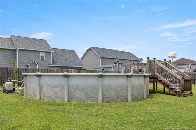 Building Photo - 221 Fountain Grove Dr