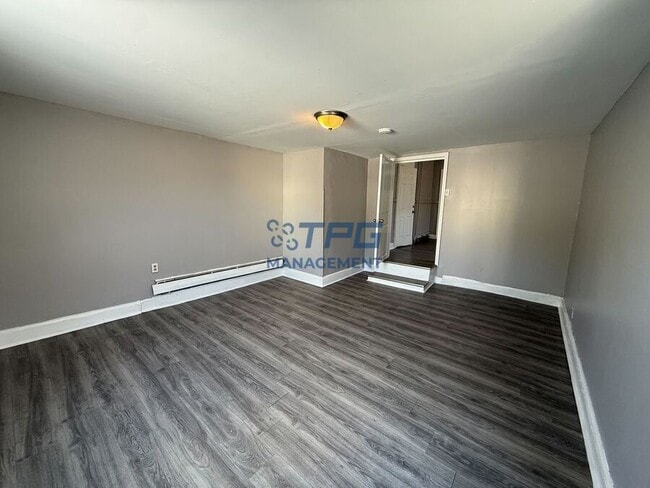 Building Photo - 96 Summer Ave