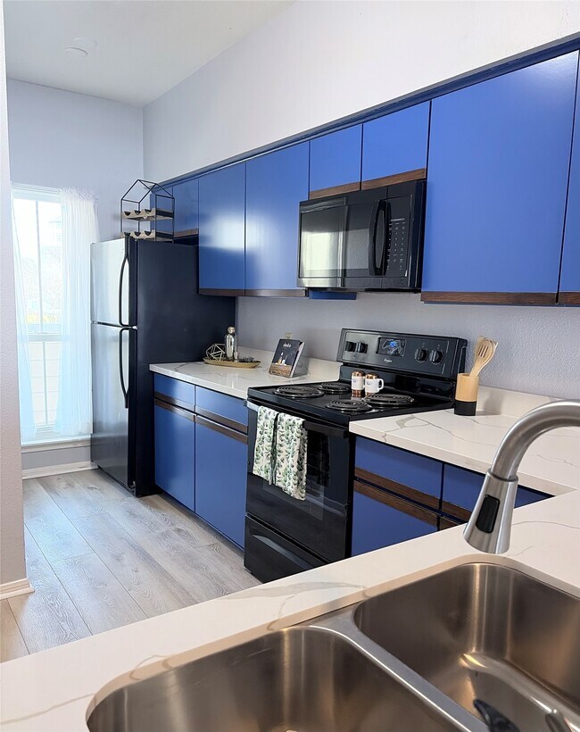 Building Photo - 18809 Egret Bay Blvd