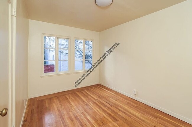 Building Photo - 27 Excelsior Ct