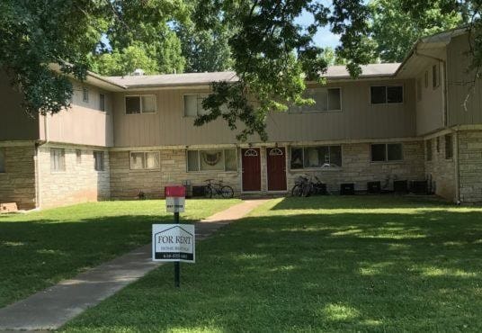 Primary Photo - 1225 W Freeman