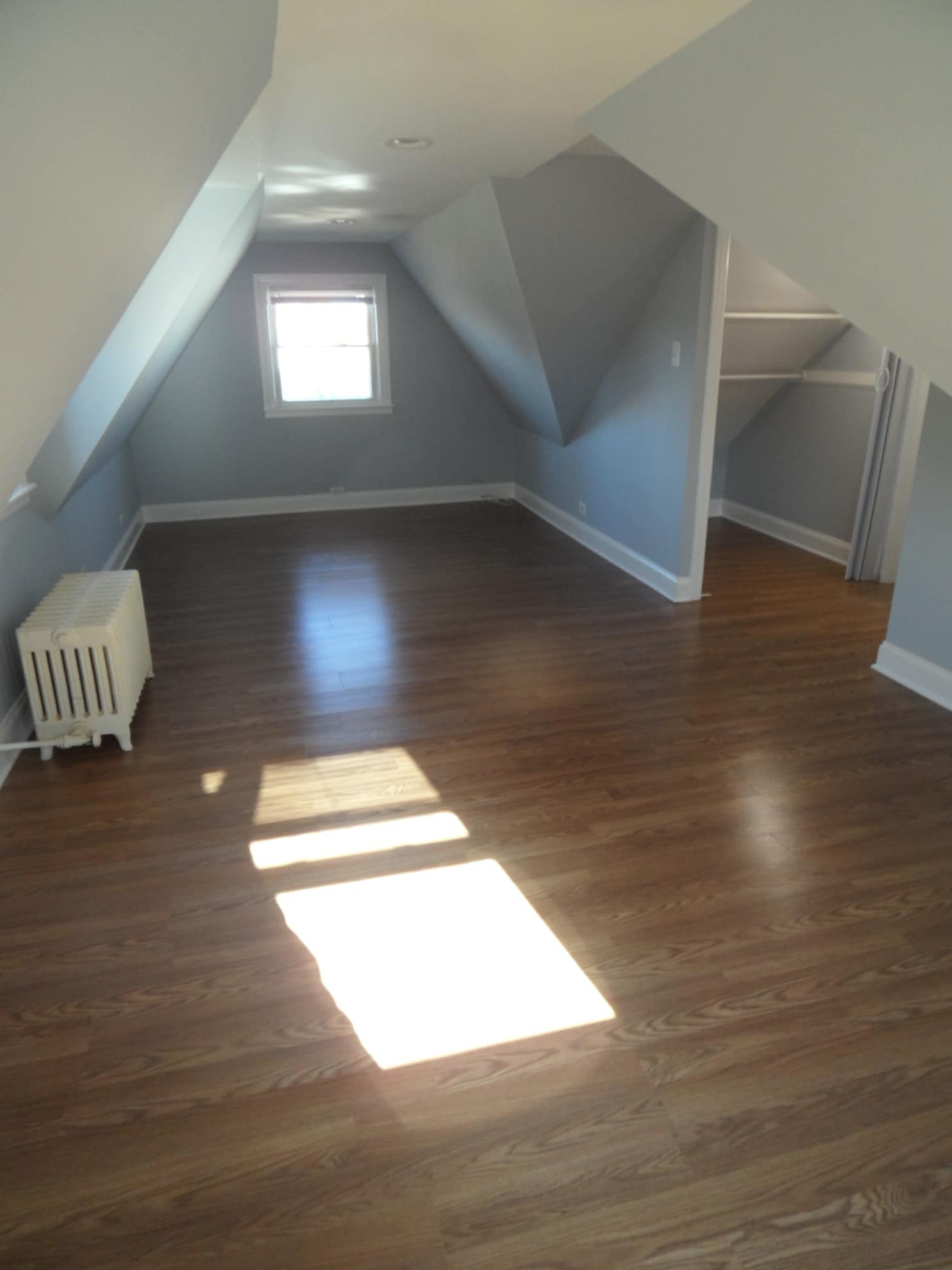 Building Photo - 3759 N Plainfield Ave