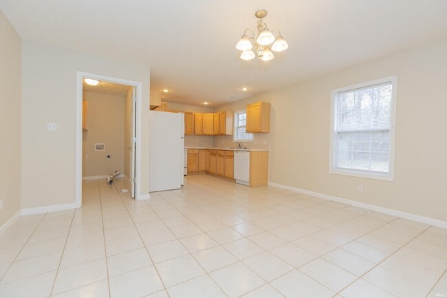 Building Photo - 7778 Sandalwood Dr