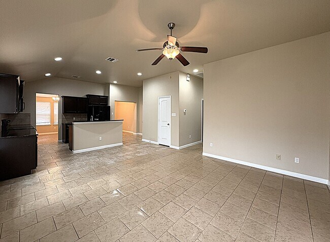 Building Photo - 3807 Flat Rock Mountain Dr