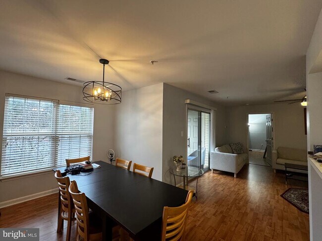 Building Photo - 9131 Gracious End Ct