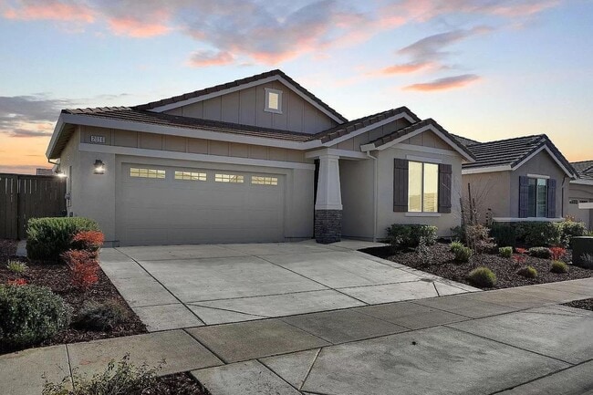 Building Photo - 2016 Fairhaven St