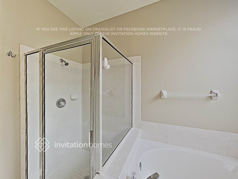 Building Photo - 10315 Tecoma Dr