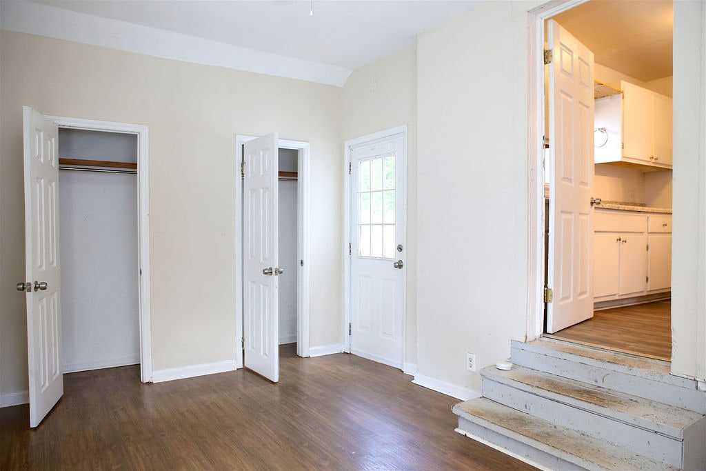 Building Photo - 2214 Walker Ave