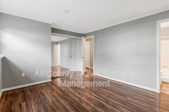 Building Photo - 4323 Apple Orchard Ln