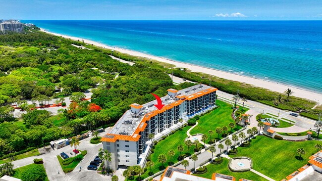 Building Photo - 2871 N Ocean Blvd