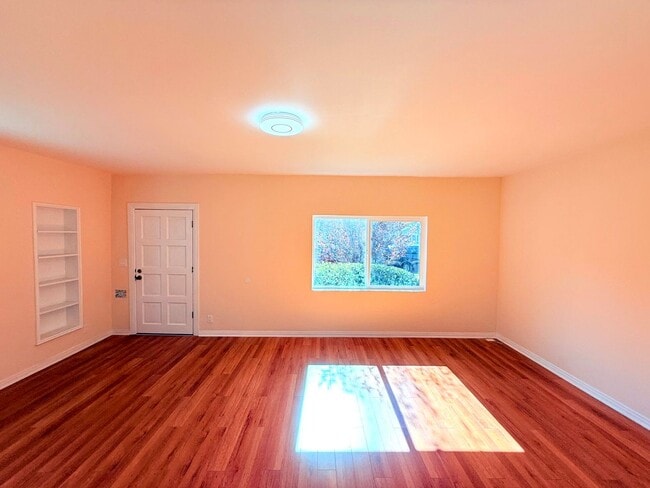 Building Photo - 714-716 El Centro Street