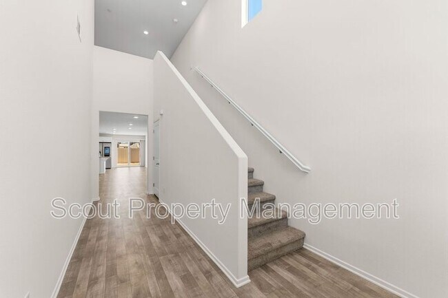Building Photo - 28841 Cutlass St