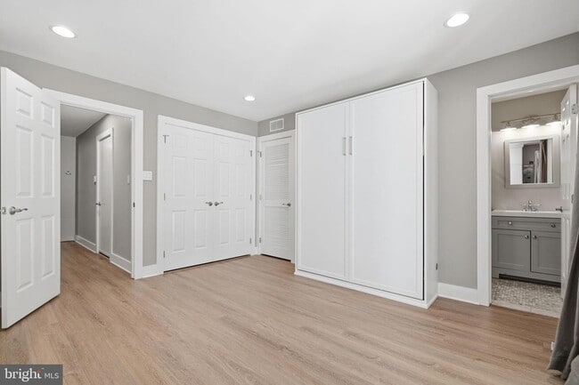 Building Photo - 12087 Edgemere Cir