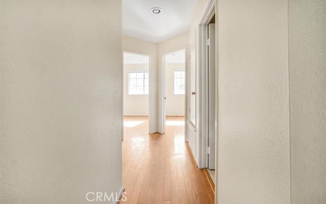 Building Photo - 6011 E Queens Dr