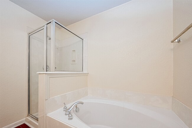 Building Photo - 7514 Trail Hollow