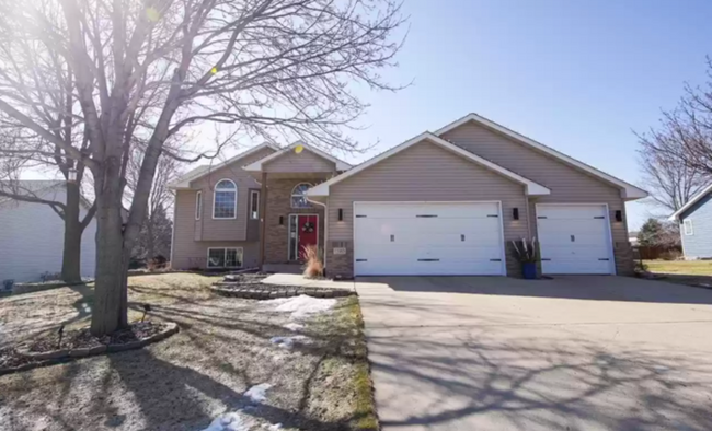 Primary Photo - 12183 Walnut Drive, Rogers, MN, 55374