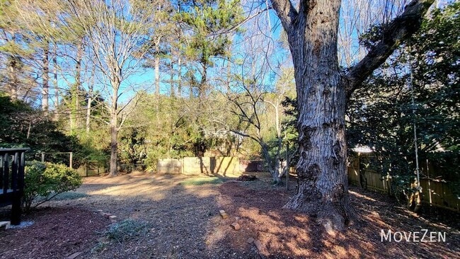 Building Photo - 6017 Whittier Dr