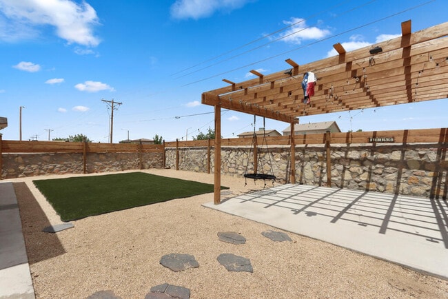 Building Photo - 12156 Mesquite Thorn Dr