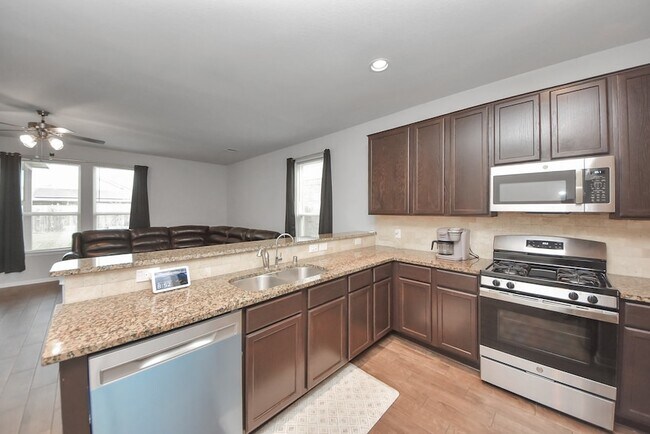 Building Photo - 4239 Wyanngate Dr