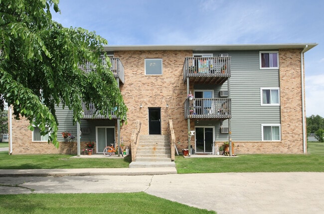 Building Photo - Birchwood Apartments