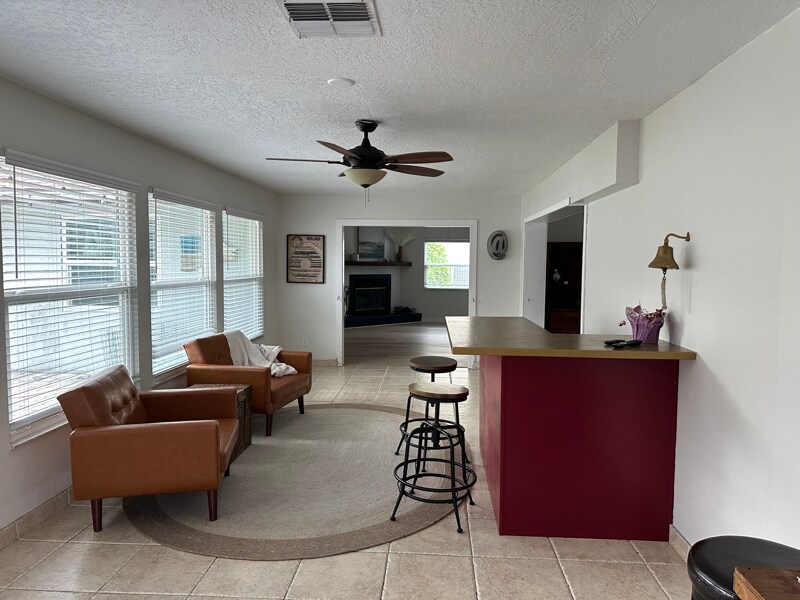 Building Photo - 1035 Anclote Dr