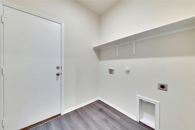 Building Photo - 117 Bird Cherry Wy
