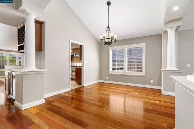 Building Photo - 313 Deepcreek Ct