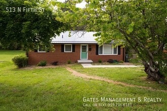 Building Photo - 513 N Fifth St-