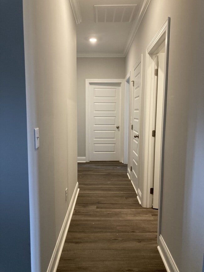 Building Photo - Troy ‘Ultimate Entertainer’ home