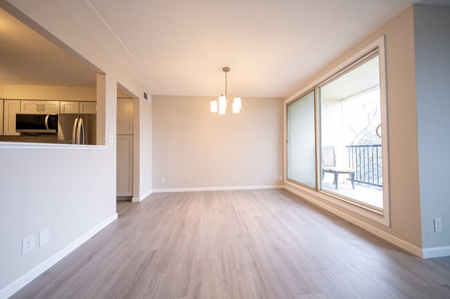 Building Photo - 7200 York Ave S