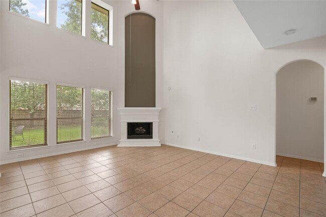 Building Photo - 114 E Lasting Spring Cir