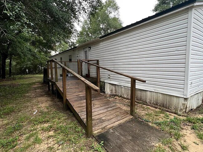 Building Photo - 3938 Reinhardt Village Rd