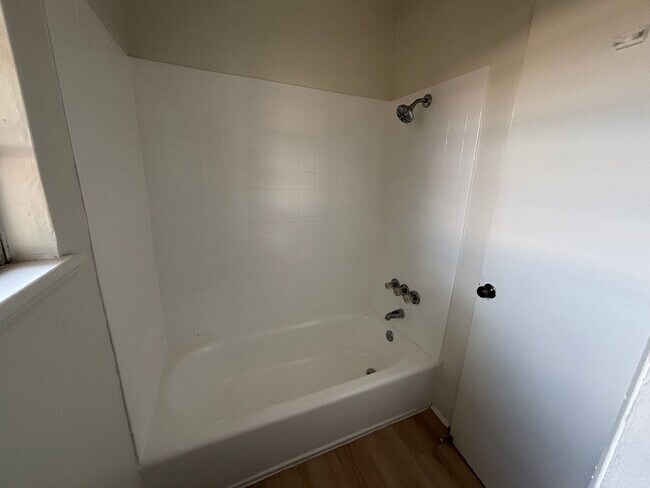 Building Photo - Southern Hills