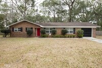 Building Photo - 831 Devon Dr