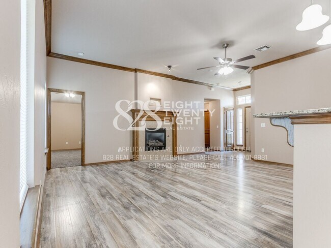 Building Photo - 2909 Line Dr