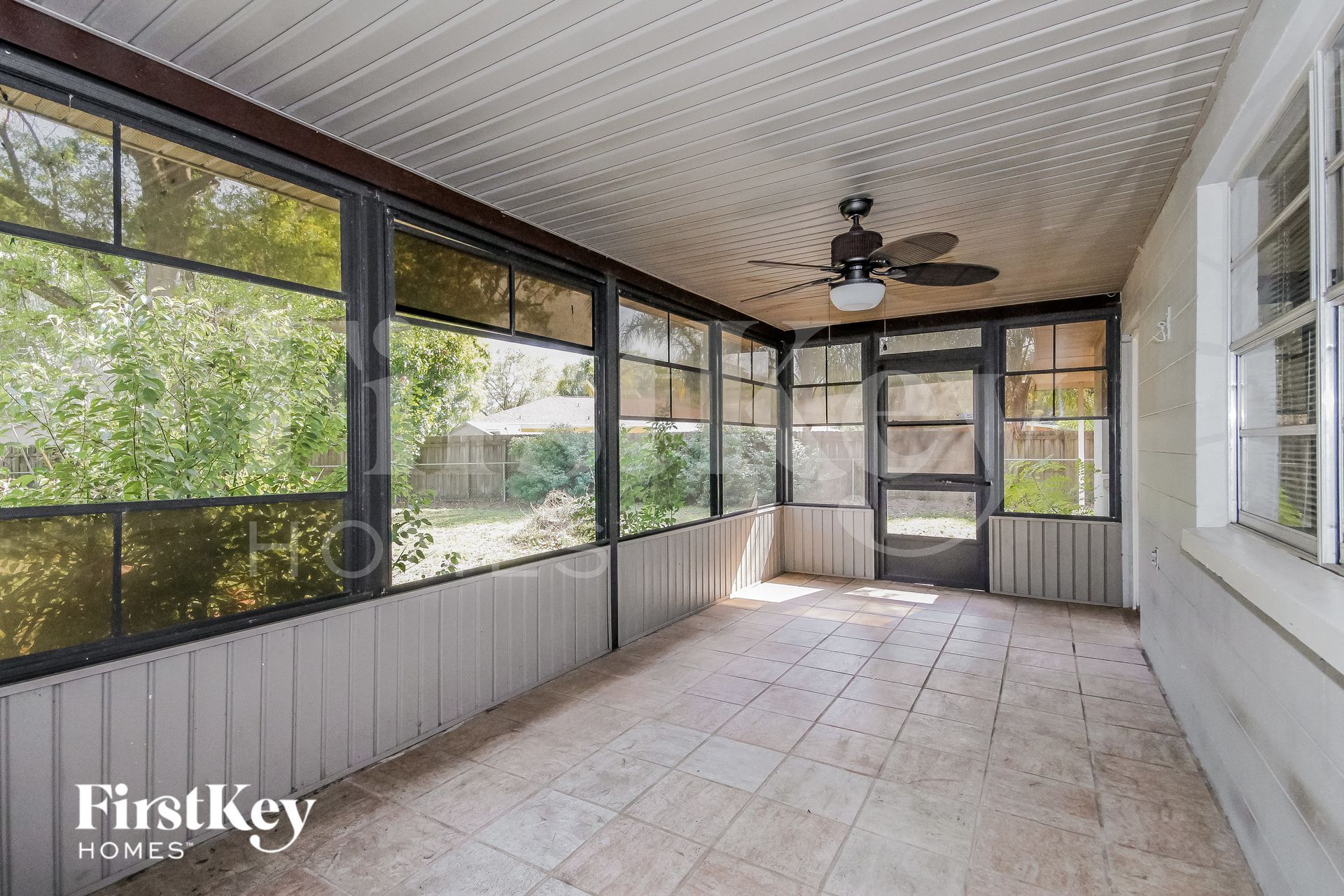 Building Photo - 4017 Lana Dr