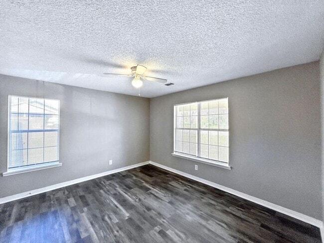 Building Photo - 2777 Caffey St