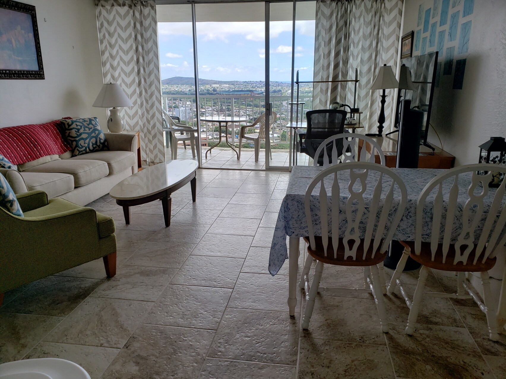 Living Room - 98-410 Koauka Loop