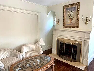 Building Photo - 449 Washington St