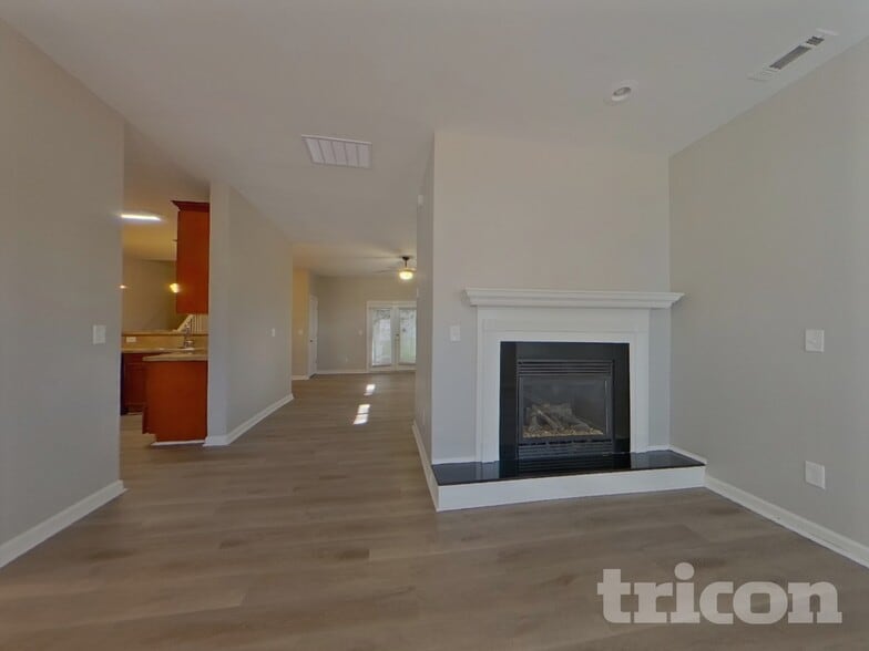 Building Photo - 4758 Arden Dr