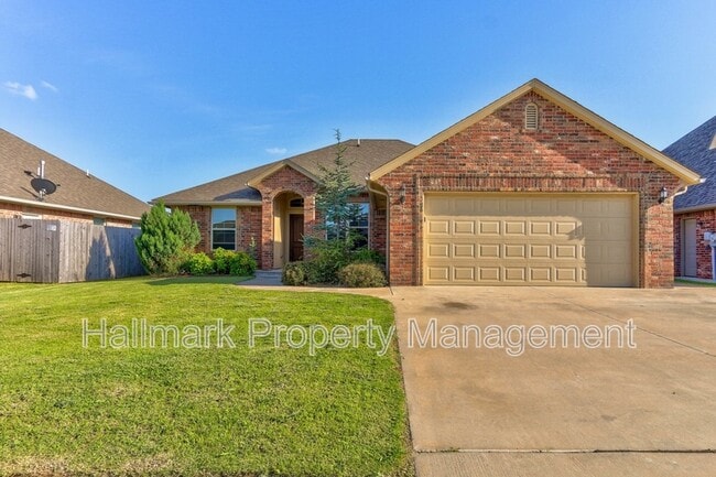 Building Photo - 920 SW 13th St