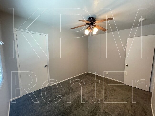 Building Photo - 2104 N Sutter St