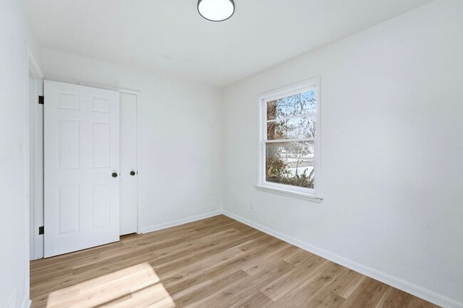 Building Photo - Updated 3 BR with Garage & Basement