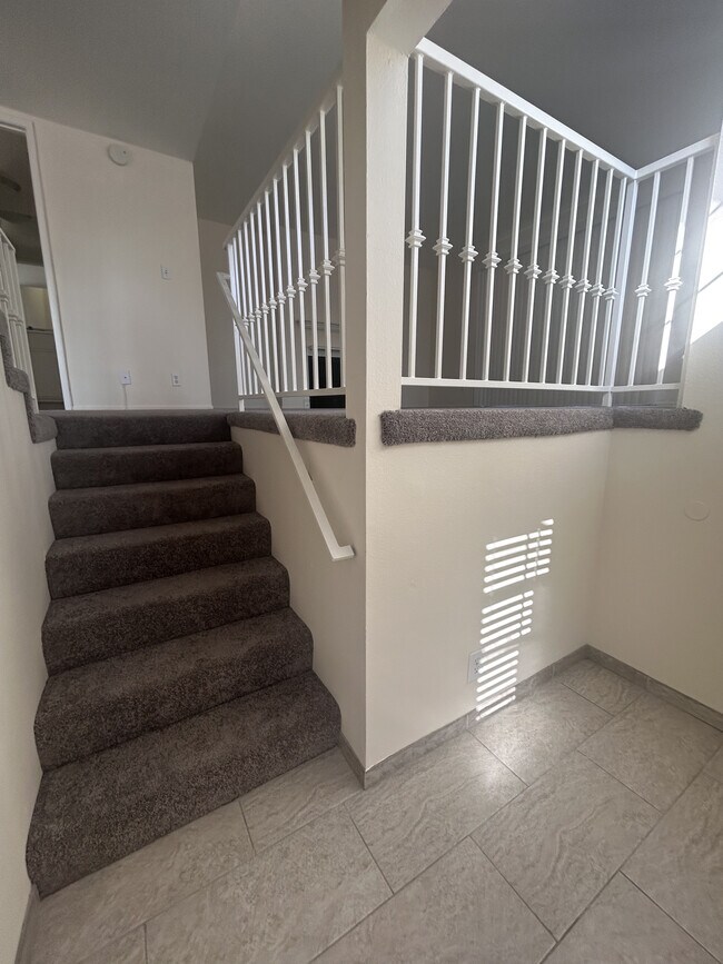 Building Photo - Heart of Mar Vista