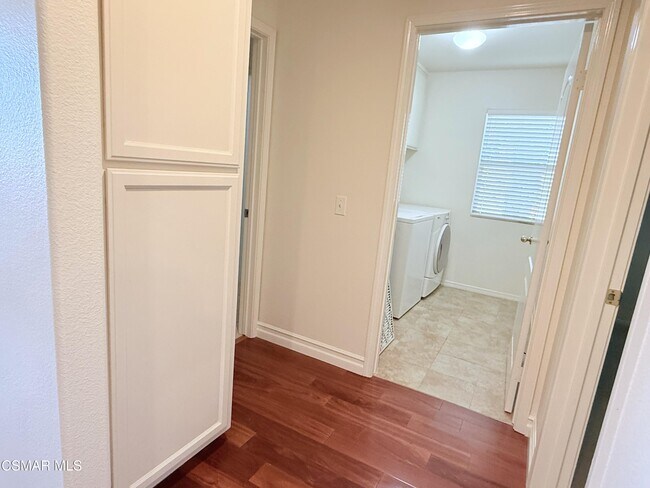 Building Photo - 3851 Alex Ct