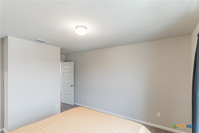 Building Photo - 7811 Toledo Bend